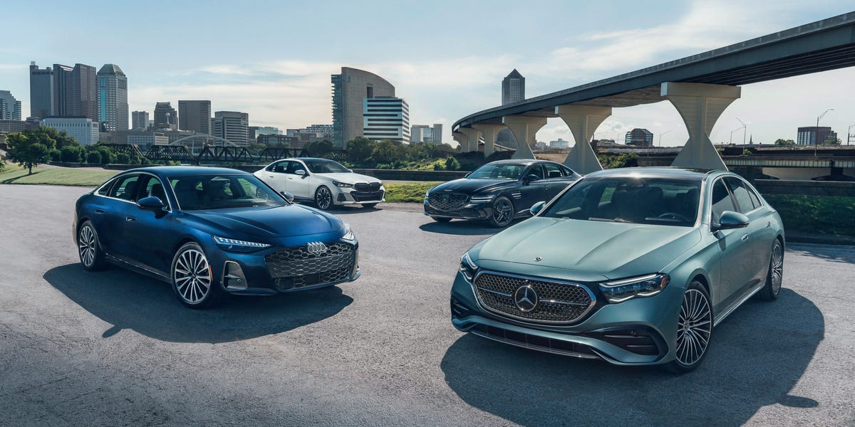 Audi A6, BMW 540i, Genesis G80 и Mercedes‑Benz E450: сравнение премиальных седанов 2026 года