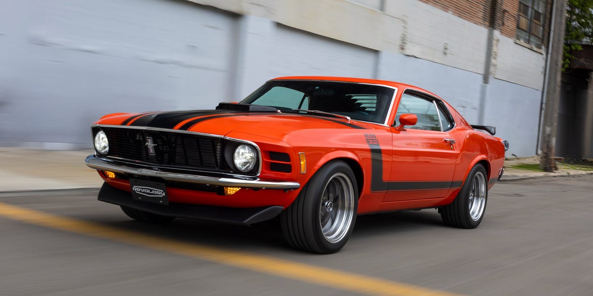 Revology Mustang Boss 302: современный рестомод легендарного мустанга