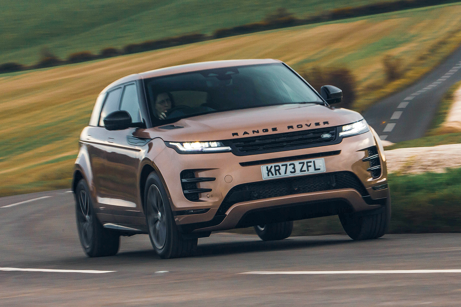 Range Rover Evoque 2: стиль, комфорт и практичность в одном пакете